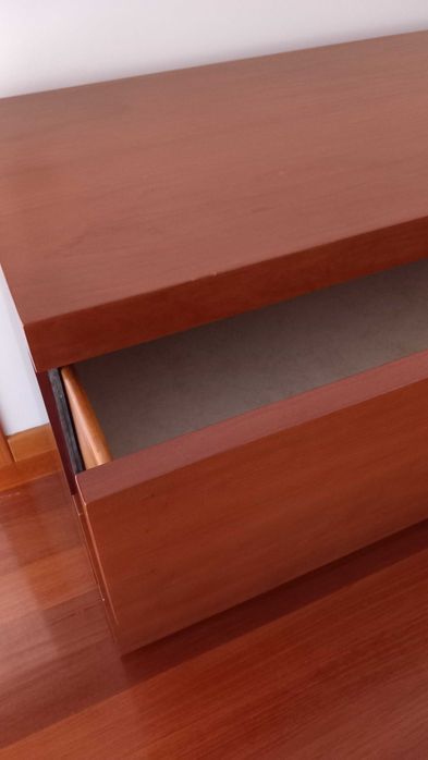 Cómoda de quarto bom estado