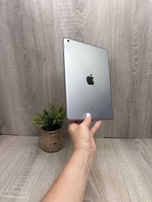 iPad 5, 32 GB, Wi-Fi