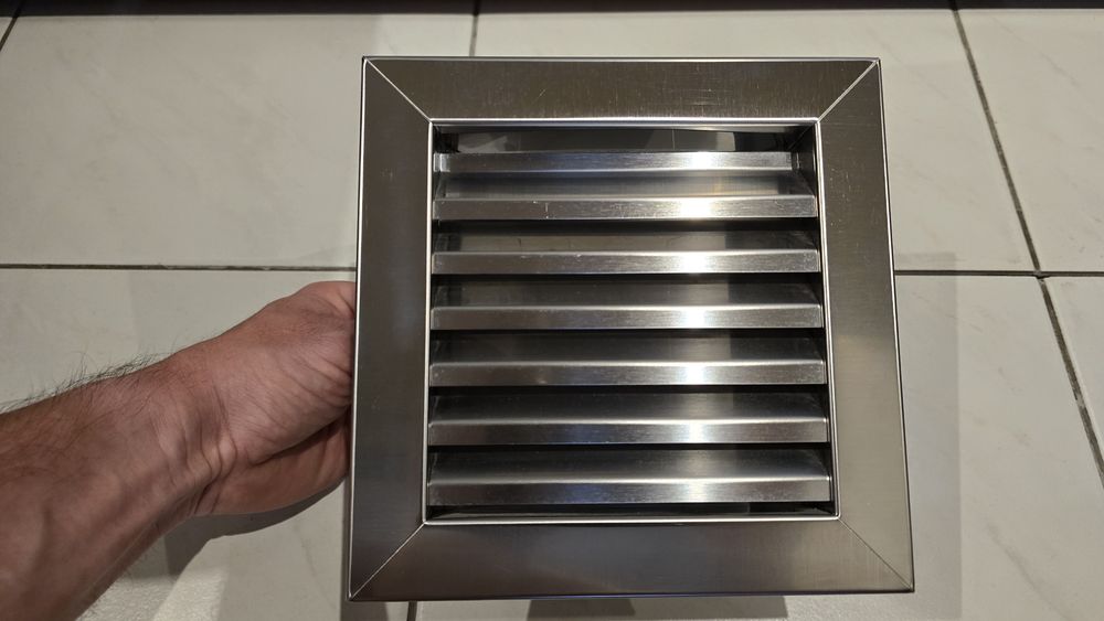 Kratka jednokierunkowa VENTIS 140x140 mm