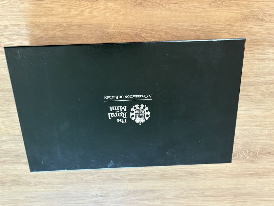 Komplet 18 srebrnych monet Londyn 2012 Royal Mint £5 PROOF + etui