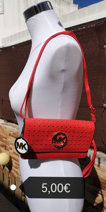 Malas Novas e usadas desde 3 euros