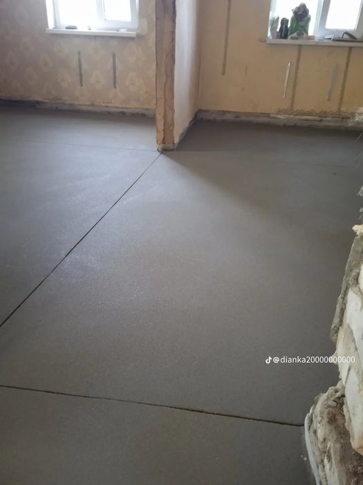 Якісна напівсуха стяжка підлоги.