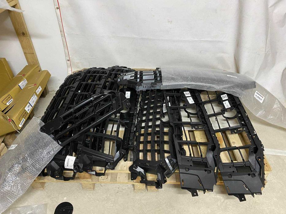 карскас решітки решотки підрештник Audi A4 A5 A6 Q3 Q5 Q7 Q8