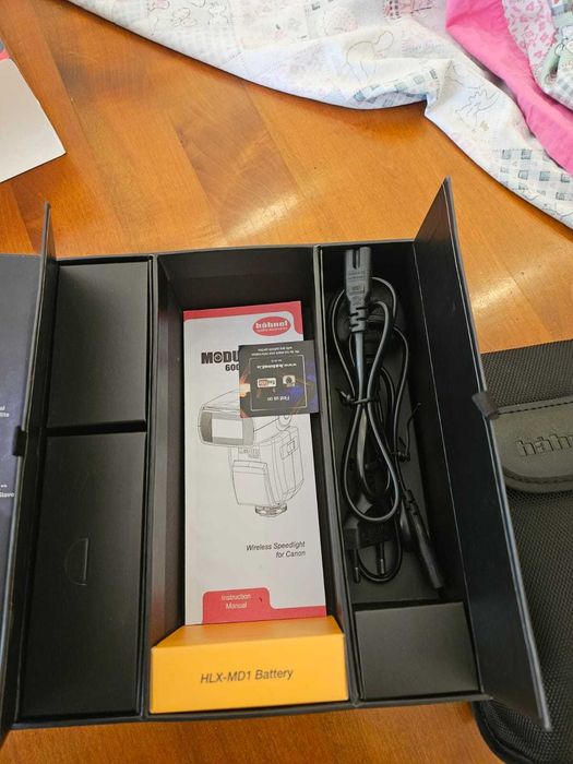 Flash Hahnel Modus 600RT com Bateria para Canon