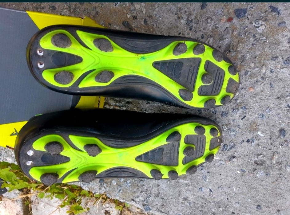 Оригинальные бутсы" Demix "