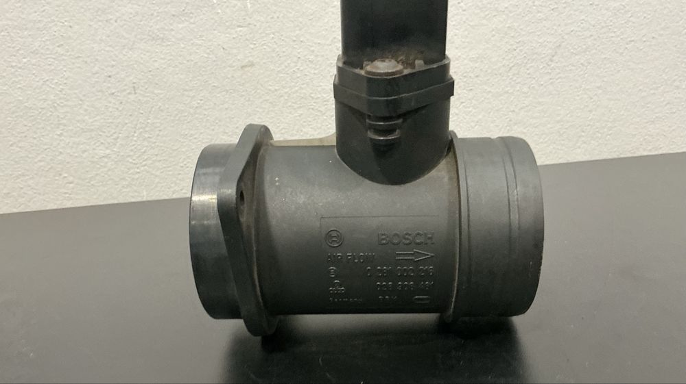 Medidor massa de Ar Audi A4 1.9 TDI 90CV