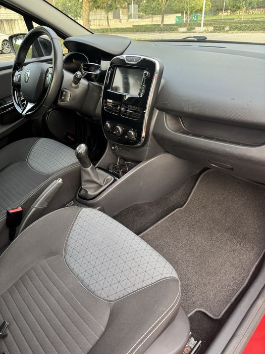 Renault Clio Sport Tourer - Revisao Total Efetuada - Garantia