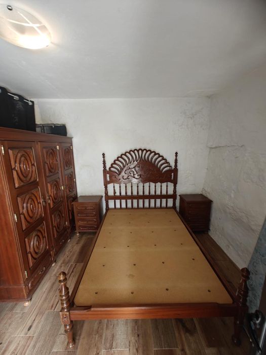 Quarto completo (madeira mogno)