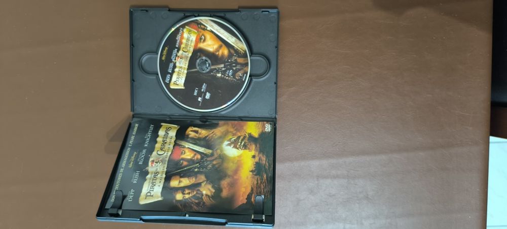 DVDs Piratas das Caraíbas Edição Limitada