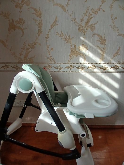 Стілець для годування Carrello. Крісло для прикорму