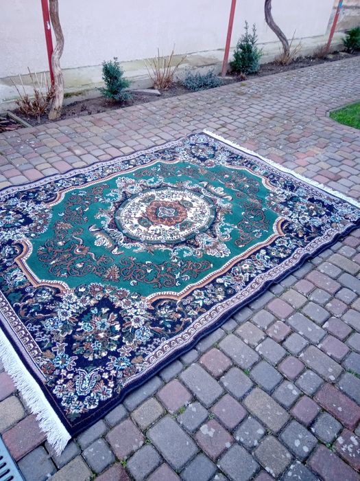 Продам вживаний килим