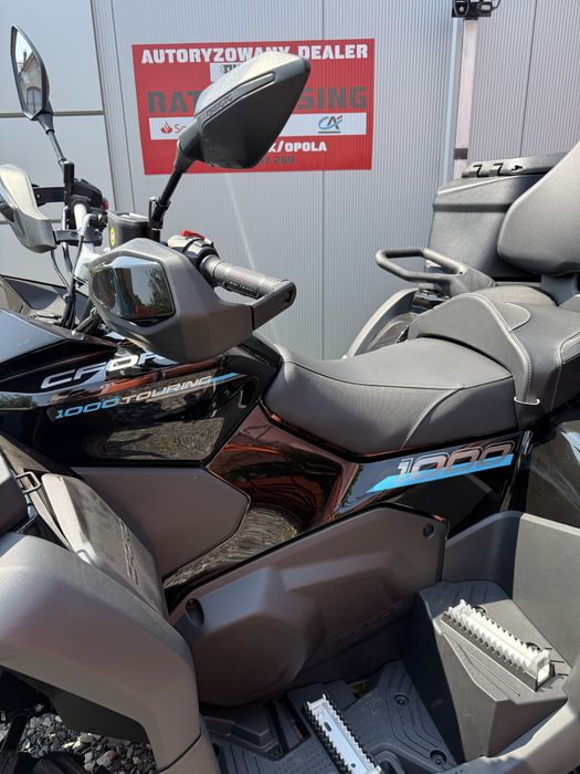 Salon ”Quadowy Life ” : CfMoto 1000  Black