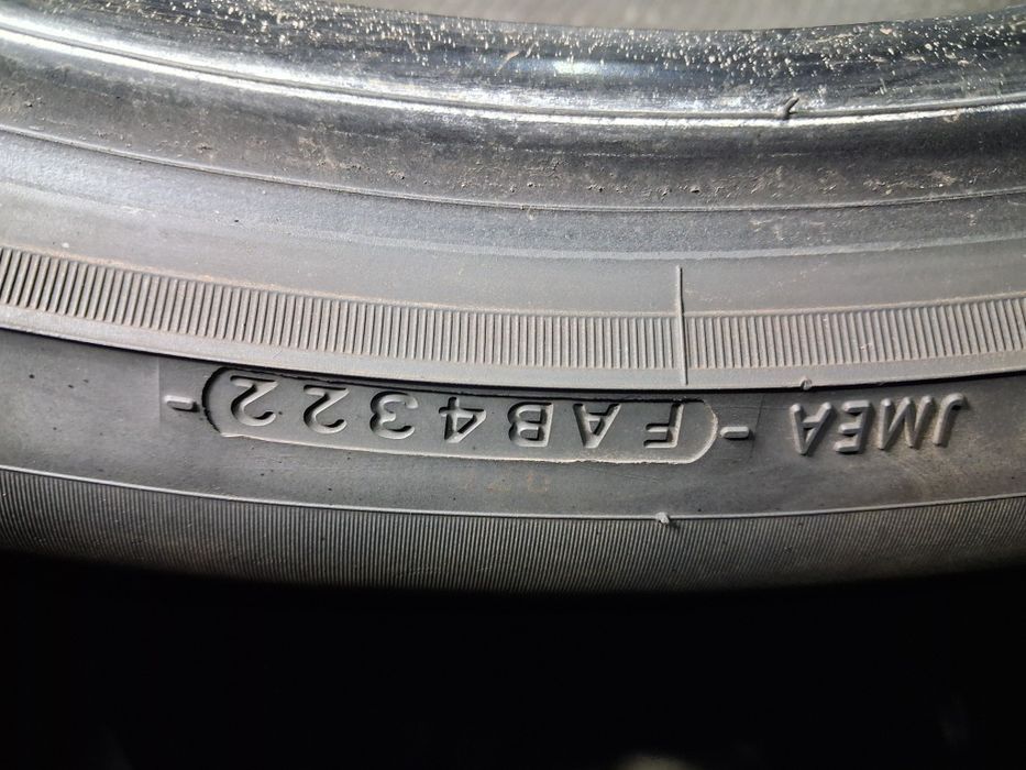 Шины б/у 275/40 R20 Yokohama Advan Sport V107