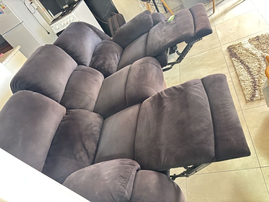 Sofa reclinavel manual 3 lugares