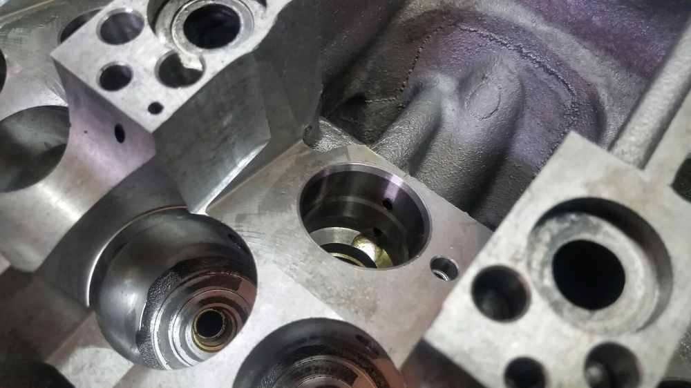 Ремонт ГБЦ фольксваген 1.9 2.5 tdi гильзовка  мест под форсунки