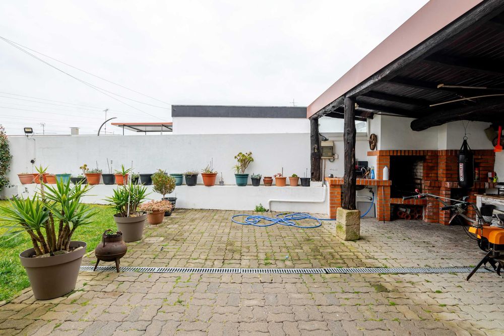 Moradia V4 para venda em Braga