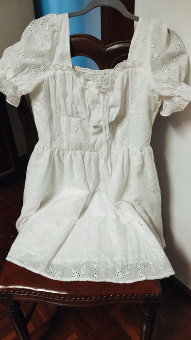 Vestido médio branco