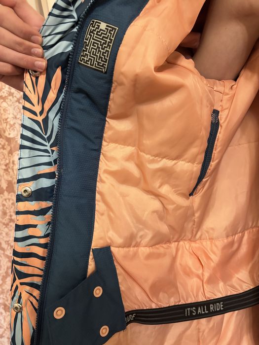 Гірськолижна куртка жіноча