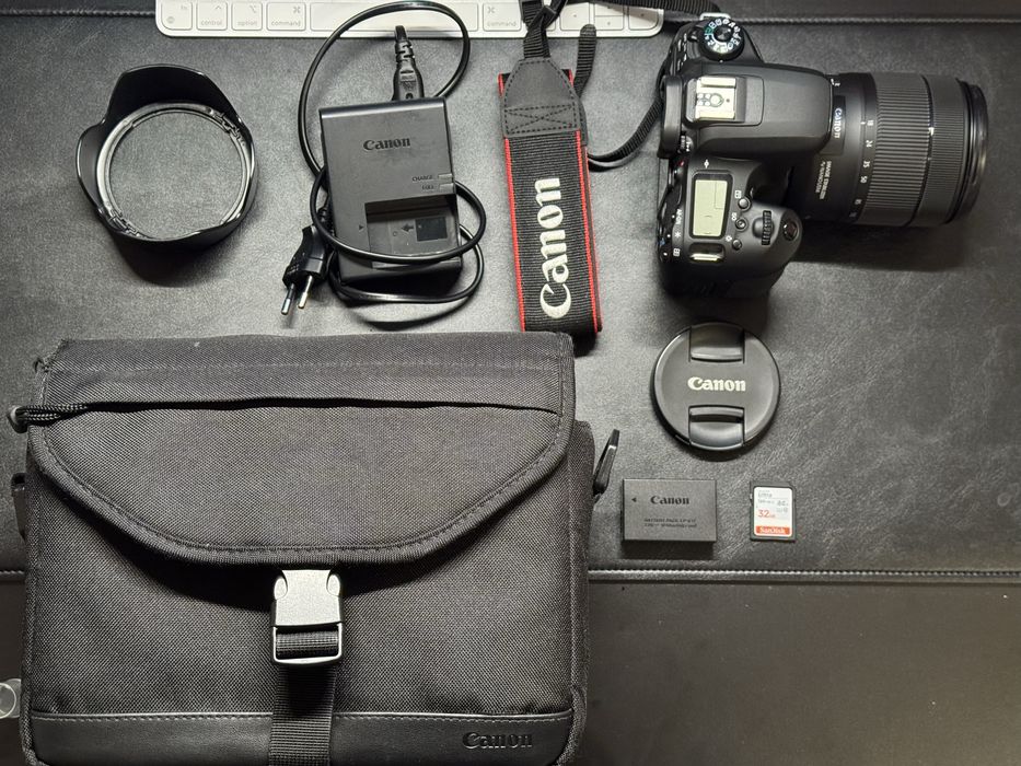 Lustrzanka Canon EOS 77d + obiektyw Canon EF-S 18-135mm