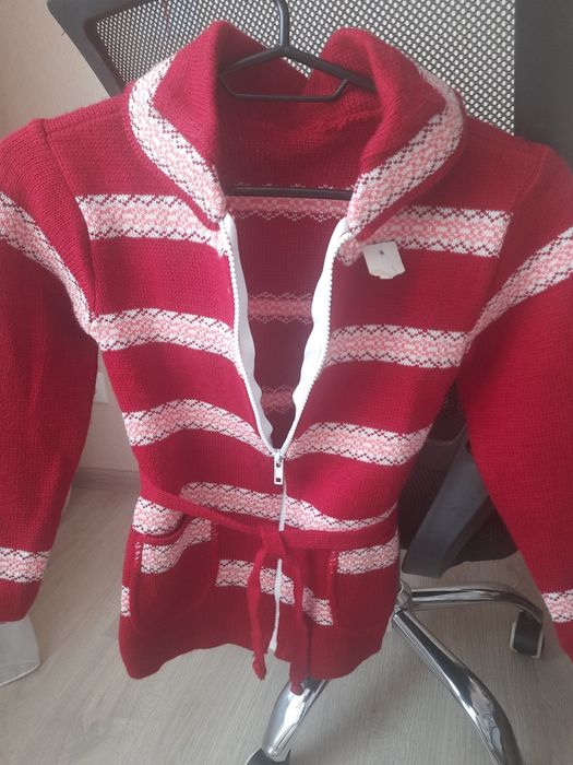 Кофта для дівчинки р.122-128