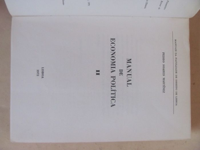 Manual de Economia Política de Pedro Soares Martínez
