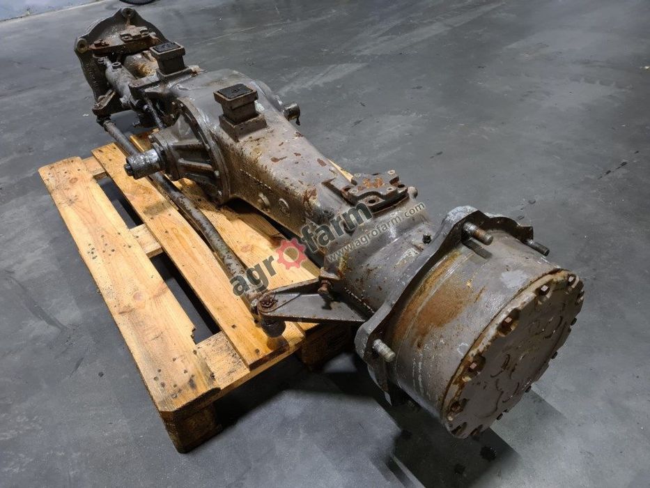 Przedni most Massey Ferguson 2685