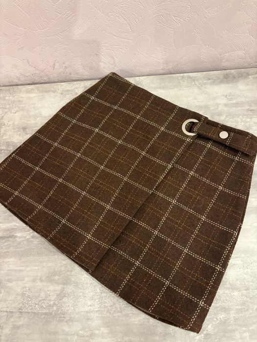 Продам жіночу спідницю осінь-зима