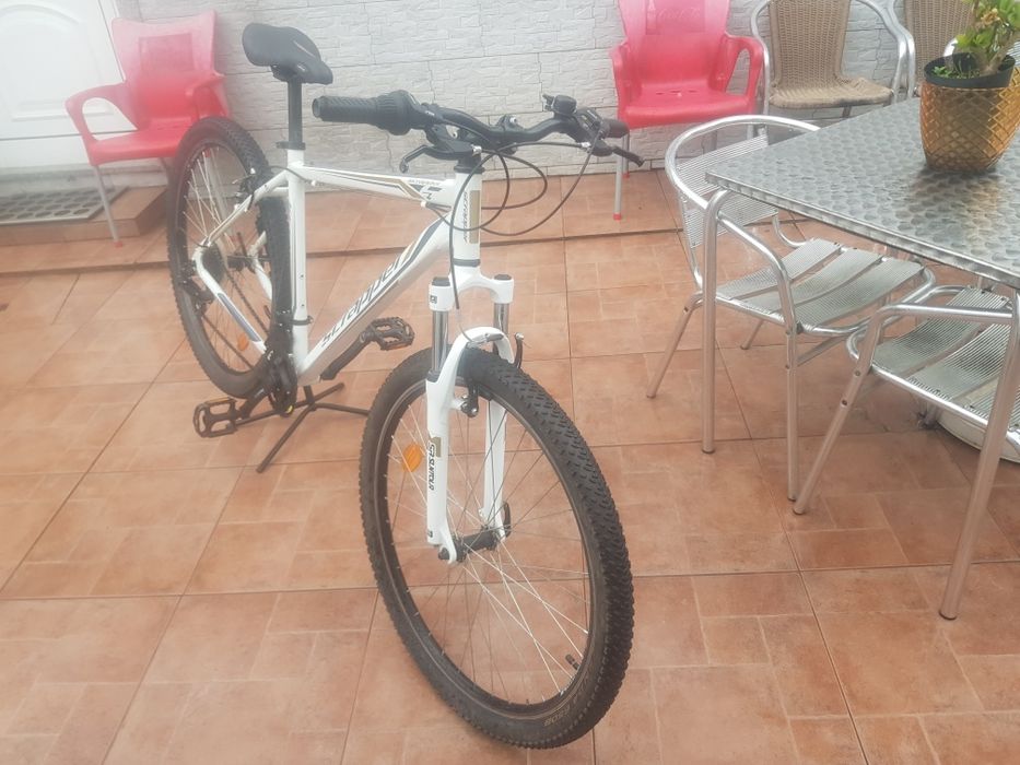 Bicicleta de adulto roda 27.5 impecável