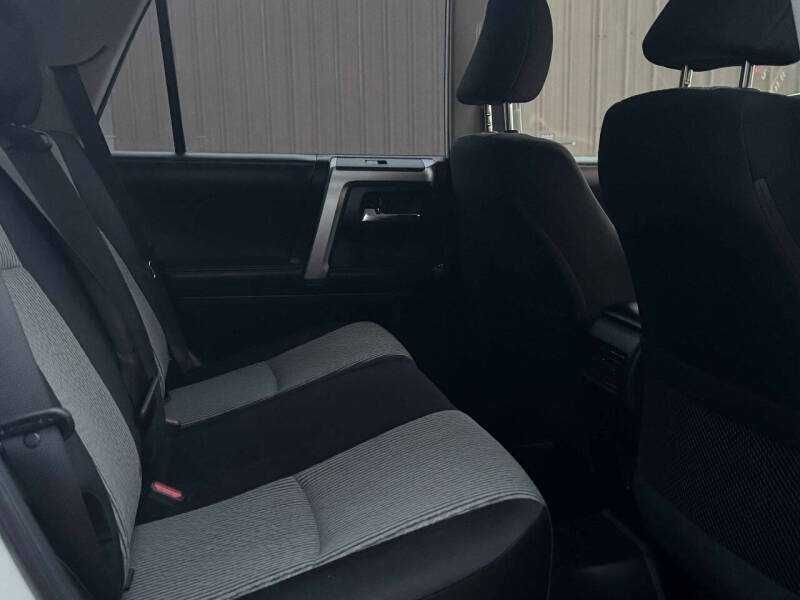 2024 Toyota 4Runner SR5