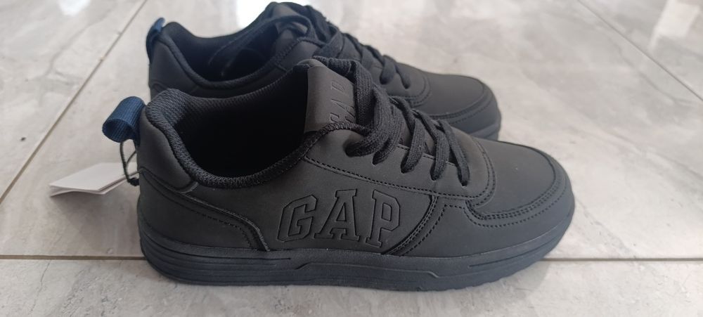 Sneakersy GAP 37