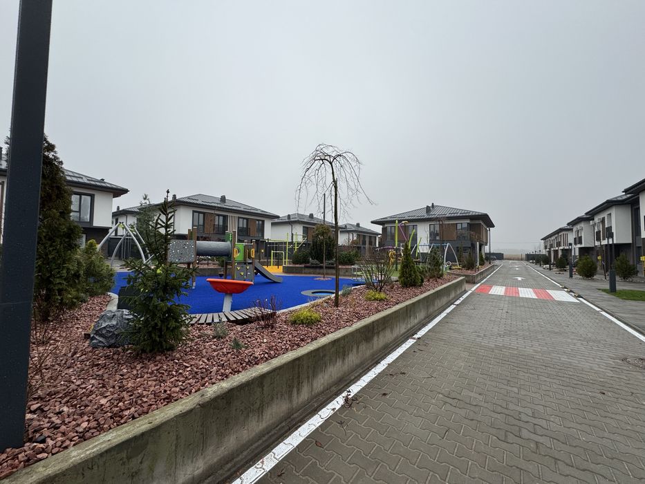 Петропавлівська Борщагівка КМ Garden Villadge  таун з ремонтом
