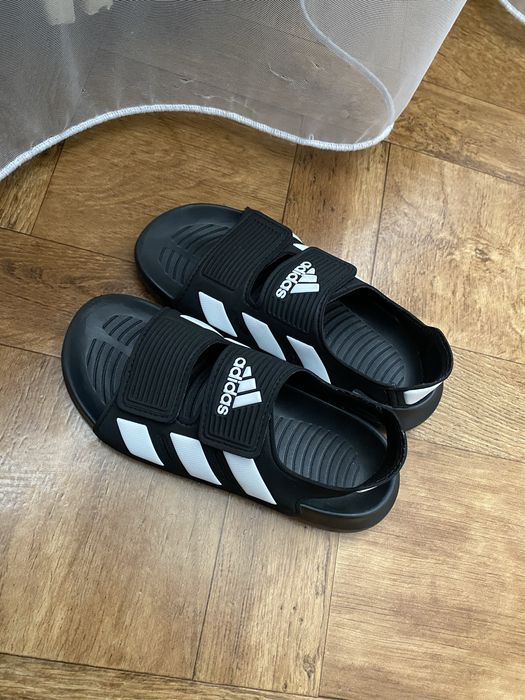 Сандалі босоніжки Adidas