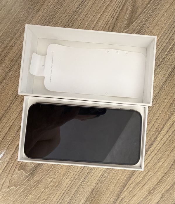 iPhone 15 Pro 128 ГБ — ідеальний стан, Neverlock, повний комплект