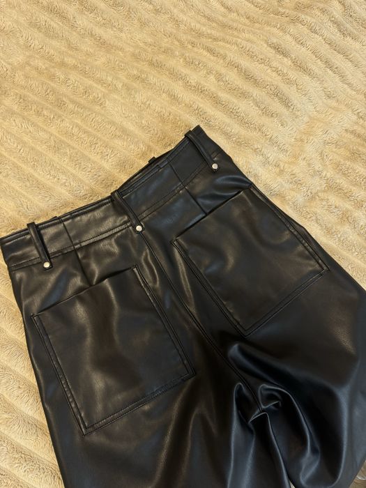 Шкіряні штани zara