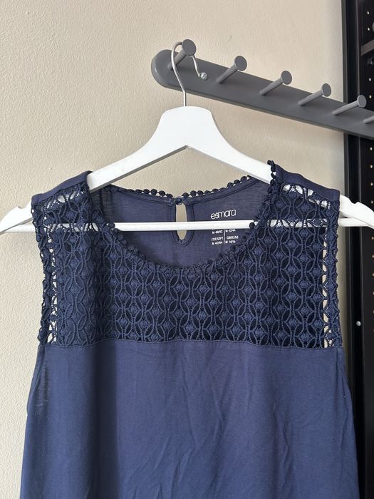 Top sem mangas azul com renda esmara