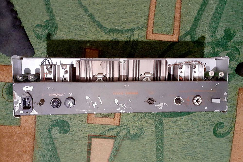 Музичний підсилювач Tesla