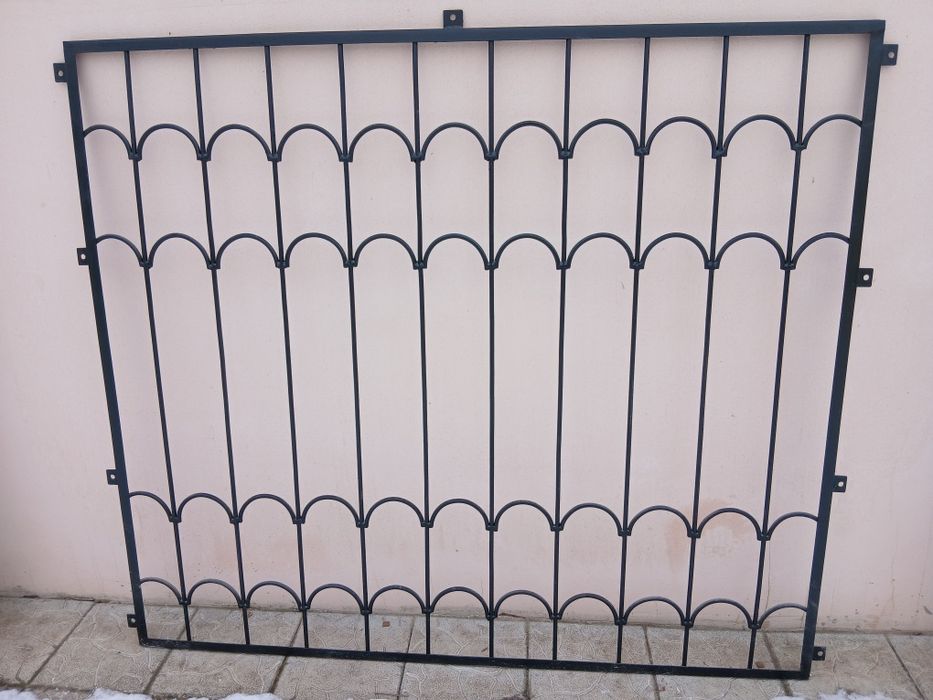 Решітка на вікно.