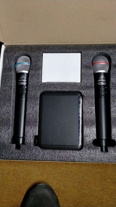 Беспроводные микрофоны behringer
