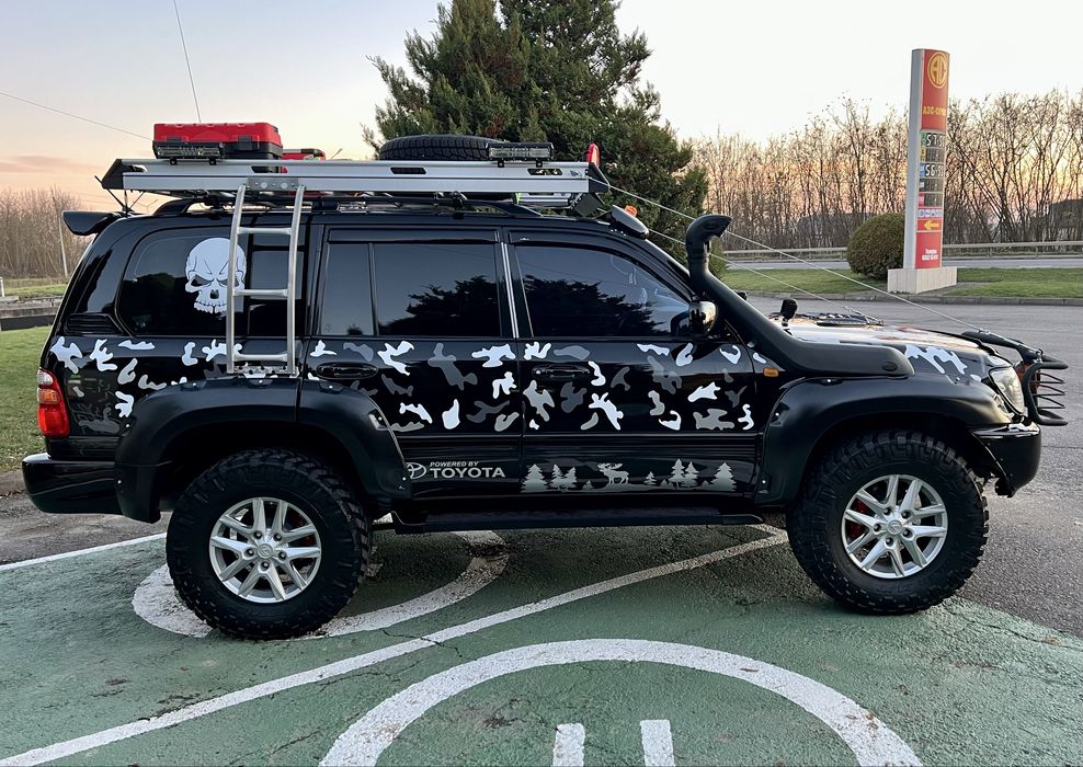 Toyota Land Cruiser 100 4.7 off-road