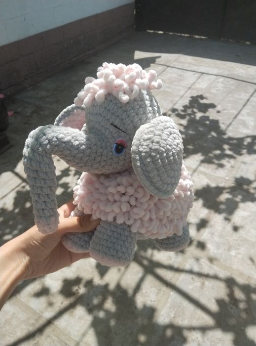 Мягкая вязаная игрушка