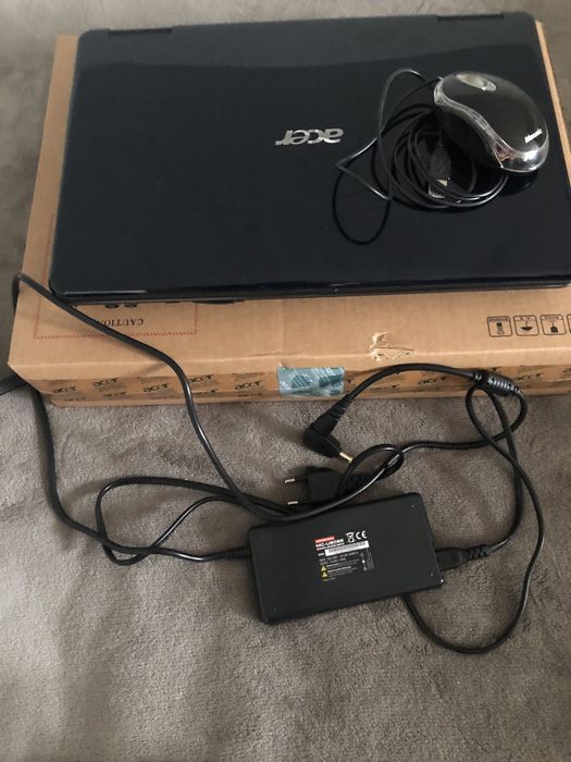 Laptop ACER ASPIRE 5732Z - czarny + torba do laptopa gratis