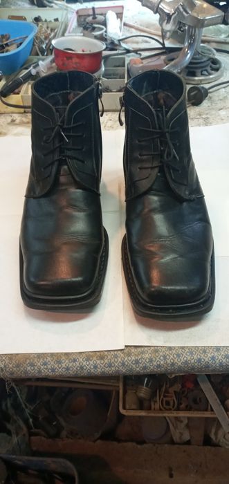 Ботинки кожаные на меху.