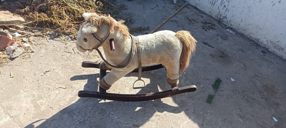 Vendo cavalo de baloiço vintage