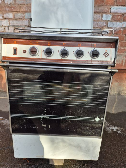 Газова плита "Брест", у доброму стані.