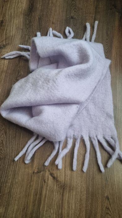 Szalik liliowy nowy z metką