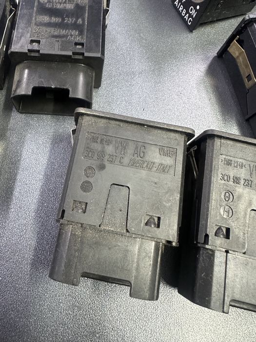 Включатель виключатель Airbag кнопка Airbag Passat B6 B7 CC