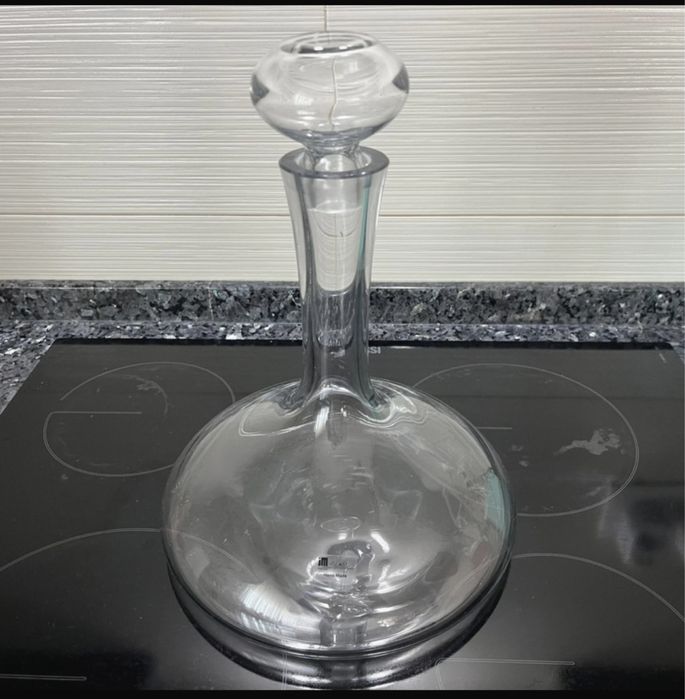 Glass Decanter64550967624705120