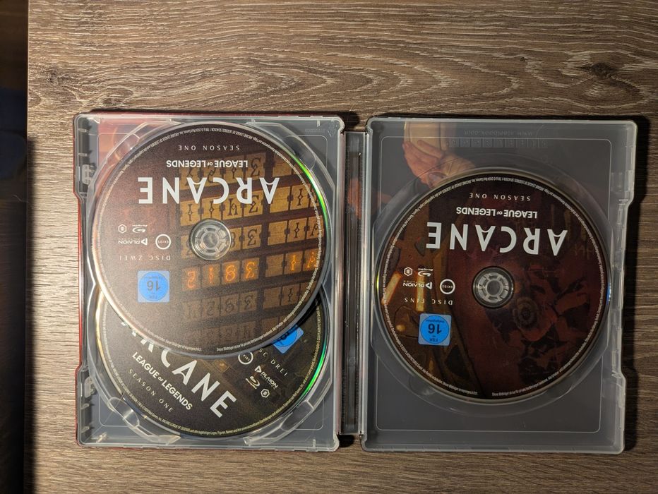 Arcane Sezon 1 steel book blu-ray