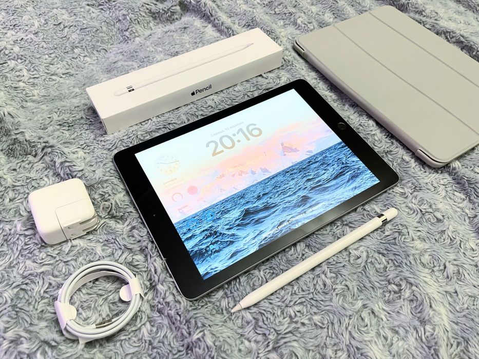 IPad 6 (128 gb) wi-fi, отличное состояние! A1893