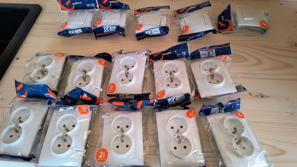 Gniazdka elektryczne, podwójne 10 sztuk